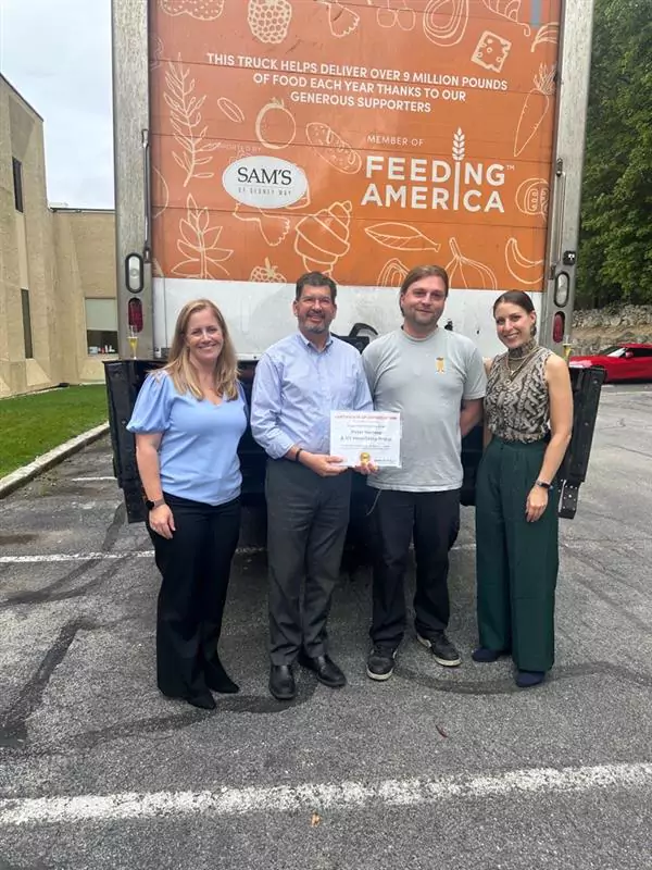 Image of team members of non-profit Feeding Westchester